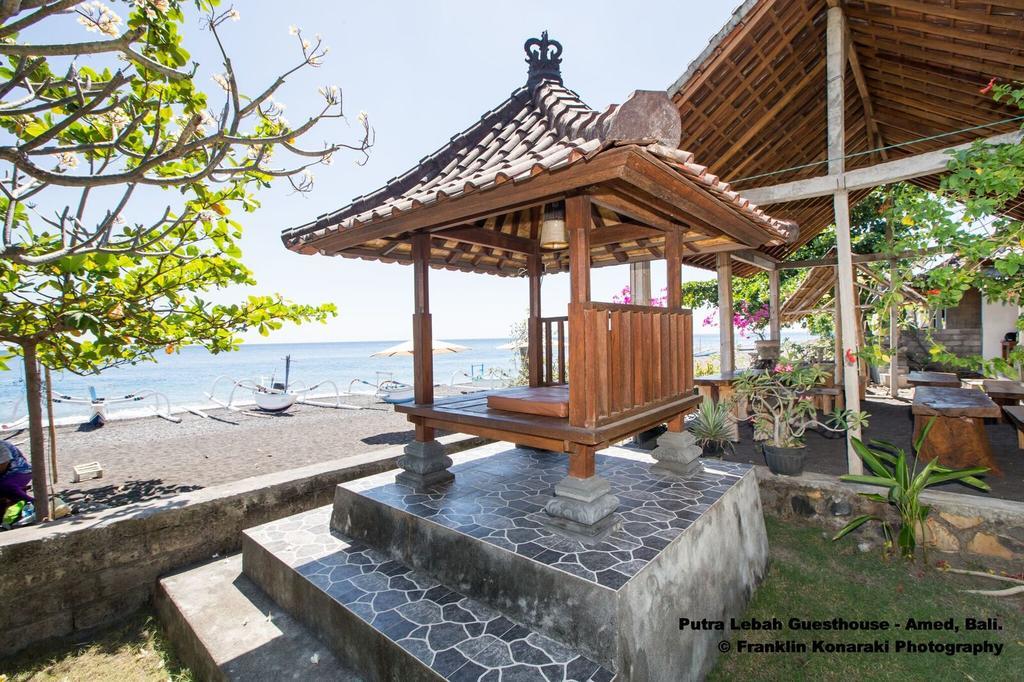 Putra'Lebah Amed Guest House Kültér fotó
