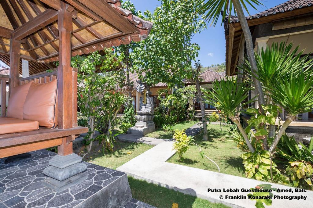 Putra'Lebah Amed Guest House Kültér fotó