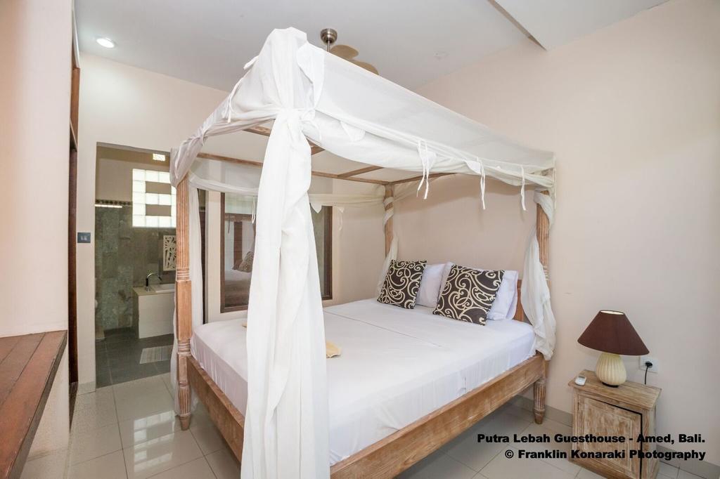 Putra'Lebah Amed Guest House Kültér fotó